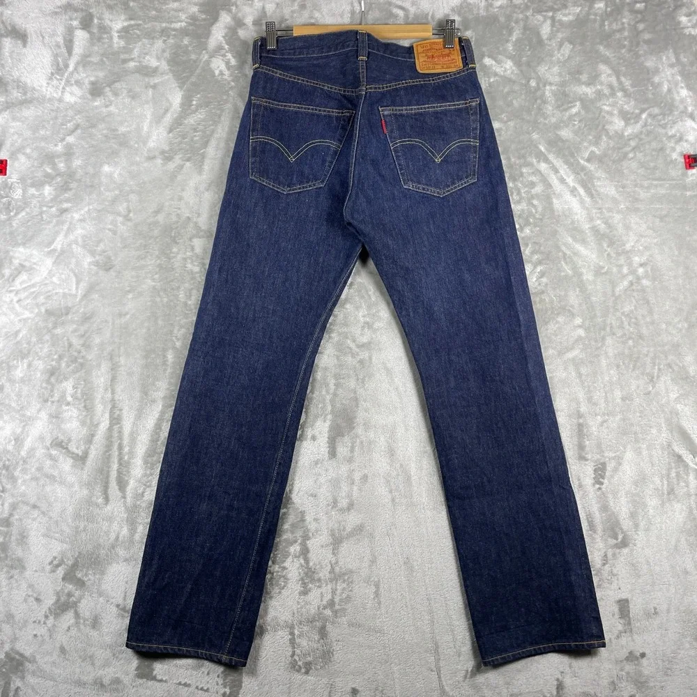 Levis item excellent